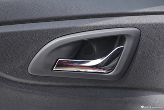 2016款风神AX3 1.5L自动尊酷型