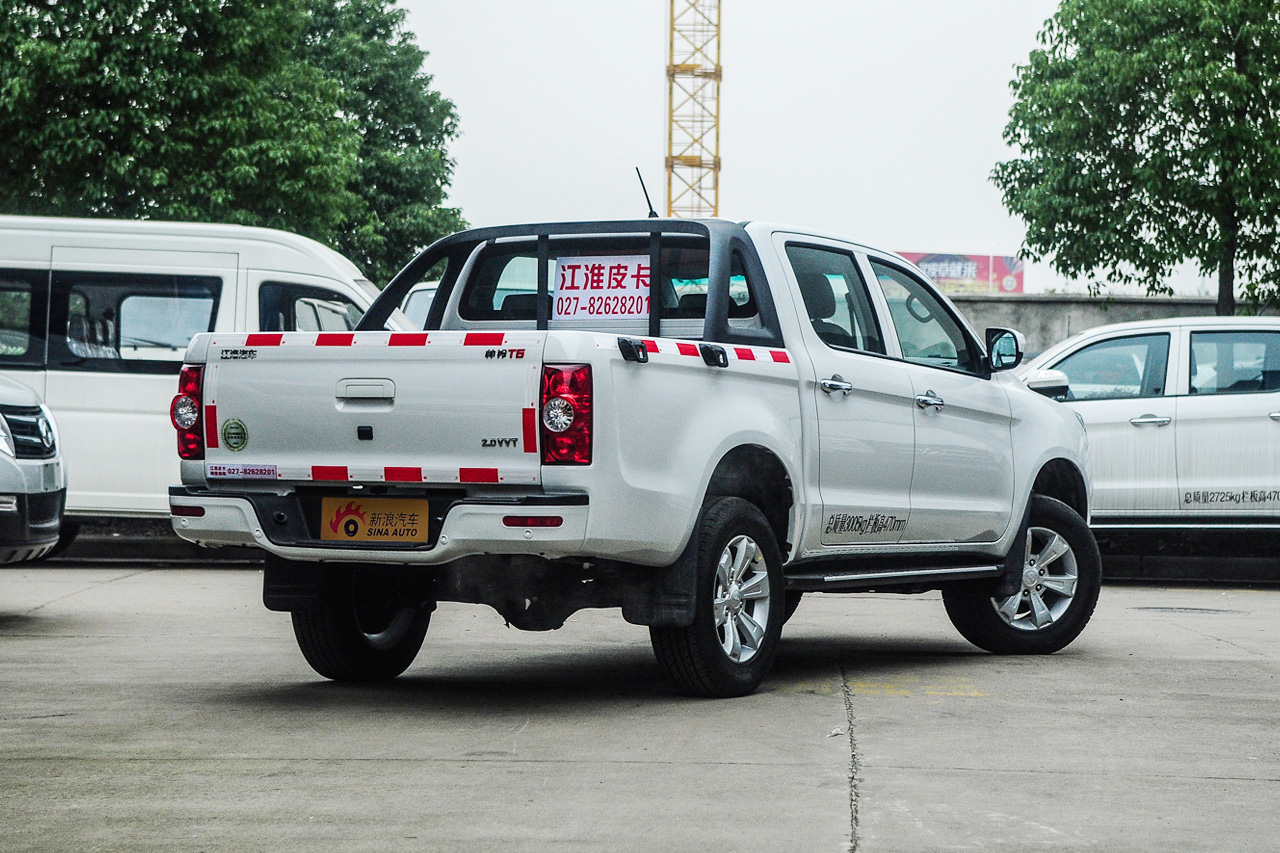 2015款 帅铃T6 2.0L汽油新锐型HFC4GA3-3D