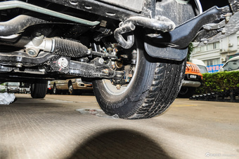 2016款 拓陆者 2.8T E3 柴油两驱舒适版BJ493ZLQ4