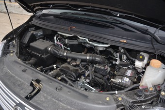 2017款东风风行菱智M5 1.6L手动豪华型