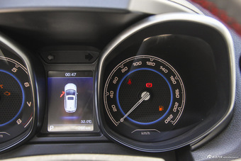 2016款瑞虎5 2.0L自动家尊信赖版