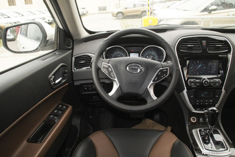 2015款传祺GS5 Super 1.8T自动四驱尊贵版