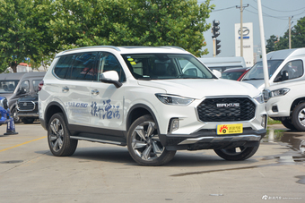 2017上汽大通D90 2.0T自动四驱北极星