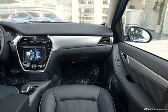 2016款腾势荣耀版