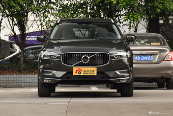 2018款沃尔沃XC60 2.0T自动四驱T5智雅豪华版