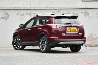 2018款RAV4荣放 2.5L自动四驱精英i版