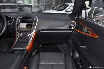 2017款林肯MKX 2.7T自动四驱尊耀版