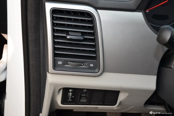 2016款瑞风M4 2.0L手动舒适型