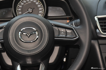 2017款马自达3昂克赛拉 三厢 2.0L 自动尊贵型