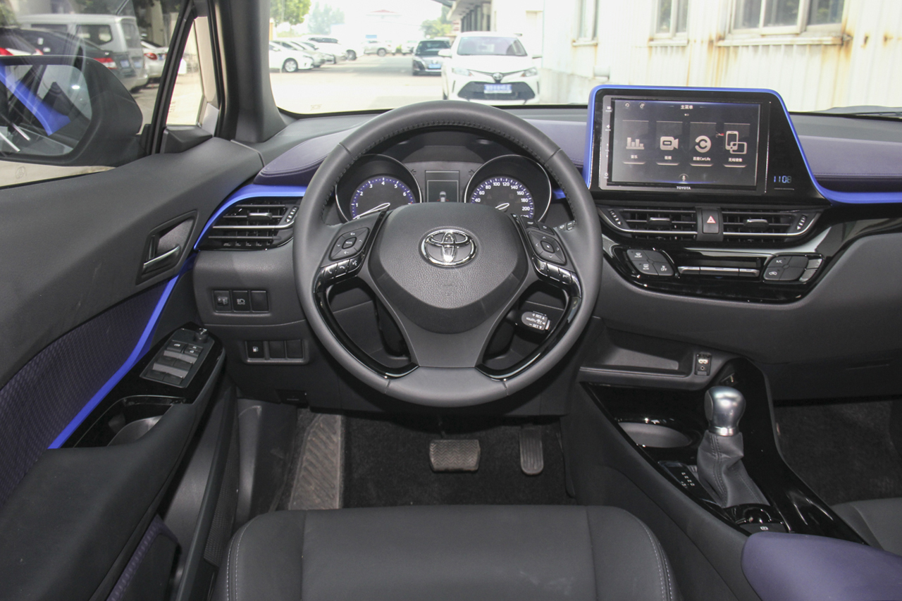 2018款奕泽IZOA 2.0L自动奕驰版