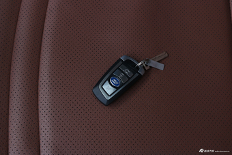 2017款揽福1.9T手动柴油两驱旗舰版5座