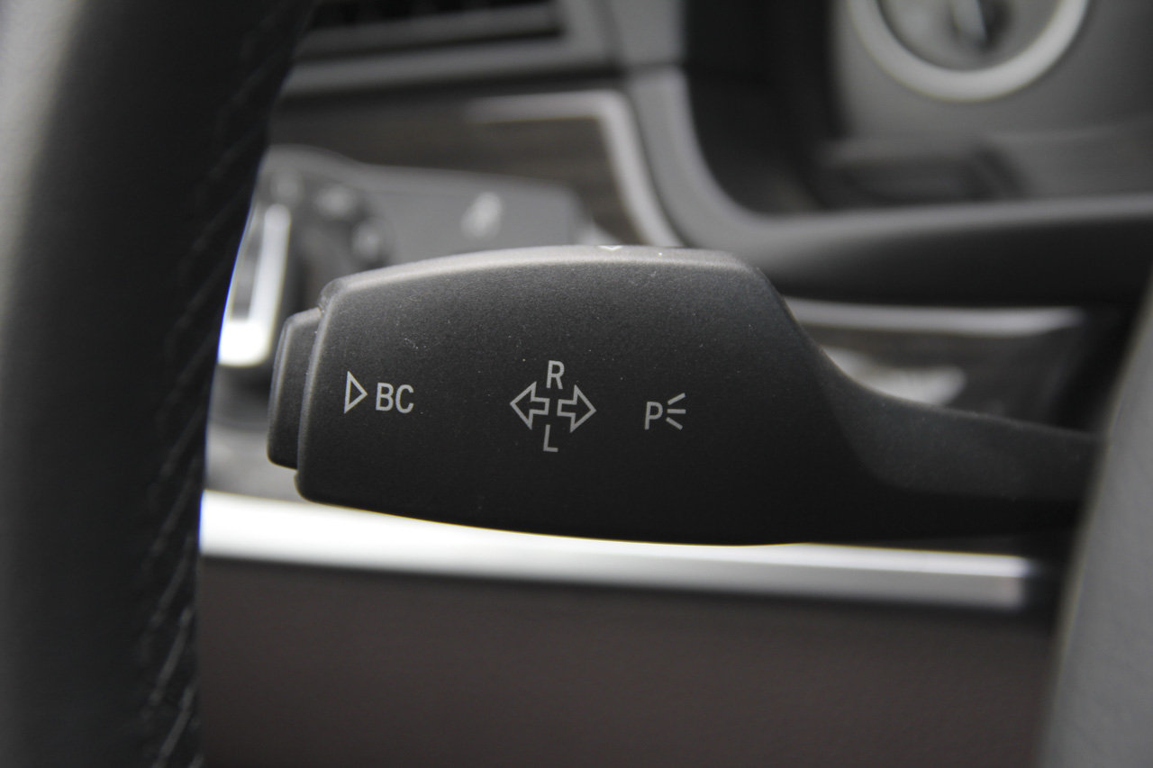 2017款宝马5系525Li 2.0T自动豪华设计套装 