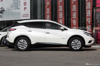 2017款楼兰2.5L自动S/C XE HEV混动四驱尊尚版