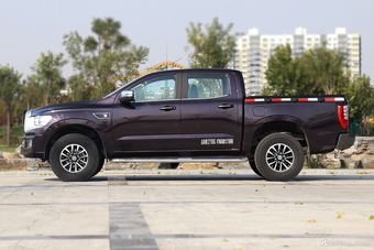 2016款领主 2.5T手动两驱超豪华型