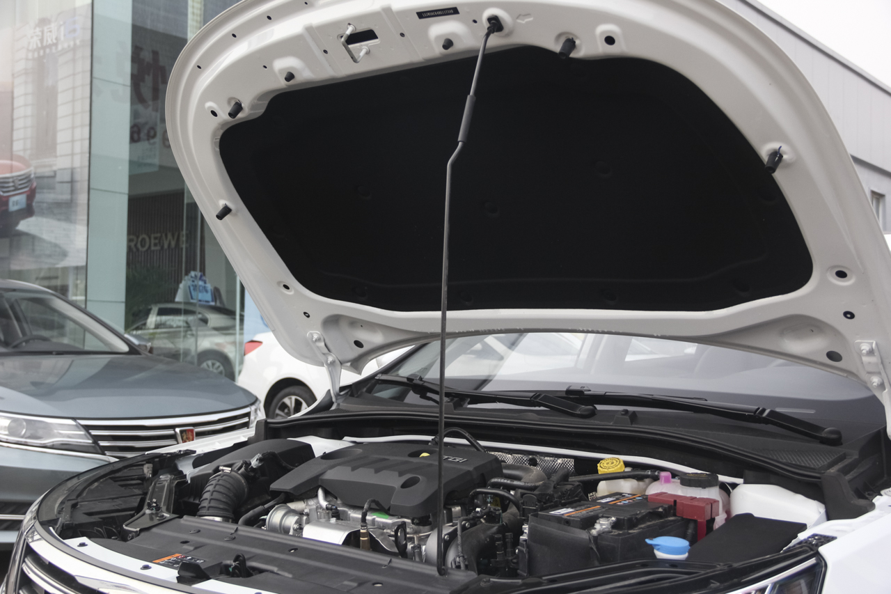 2017款荣威i6 1.0T自动互联网智享版16T