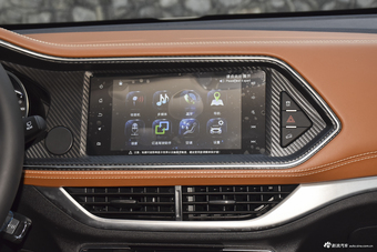 2017款众泰T300 1.5L手动豪华型