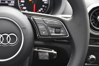 2018款奥迪A3 30周年型1.4T自动Sportback 35TFSI时尚型