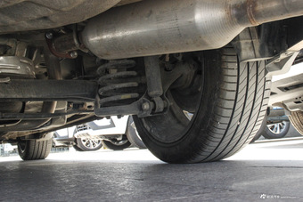 2015款比亚迪秦1.5T自动双冠旗舰版