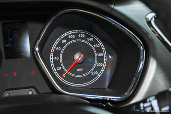 2015款瑞风S2 1.5L手动豪华智能型