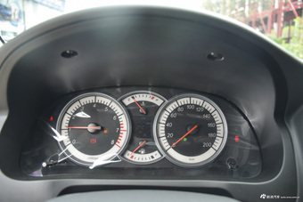 2015款利亚纳A6 1.4L手动两厢理想型