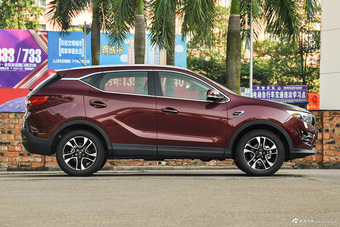 2015款DX7 1.5T自动尊贵型