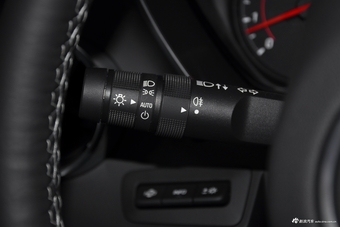 2017款科迈罗2.0T自动RS