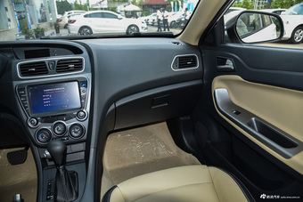 2015款海马福美来1.5T自动悦尚型