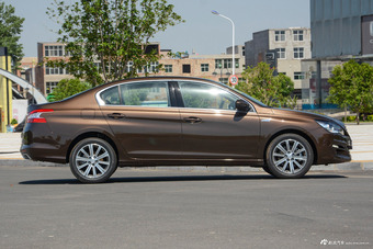 2016款东风标致408 1.6T自动豪华版