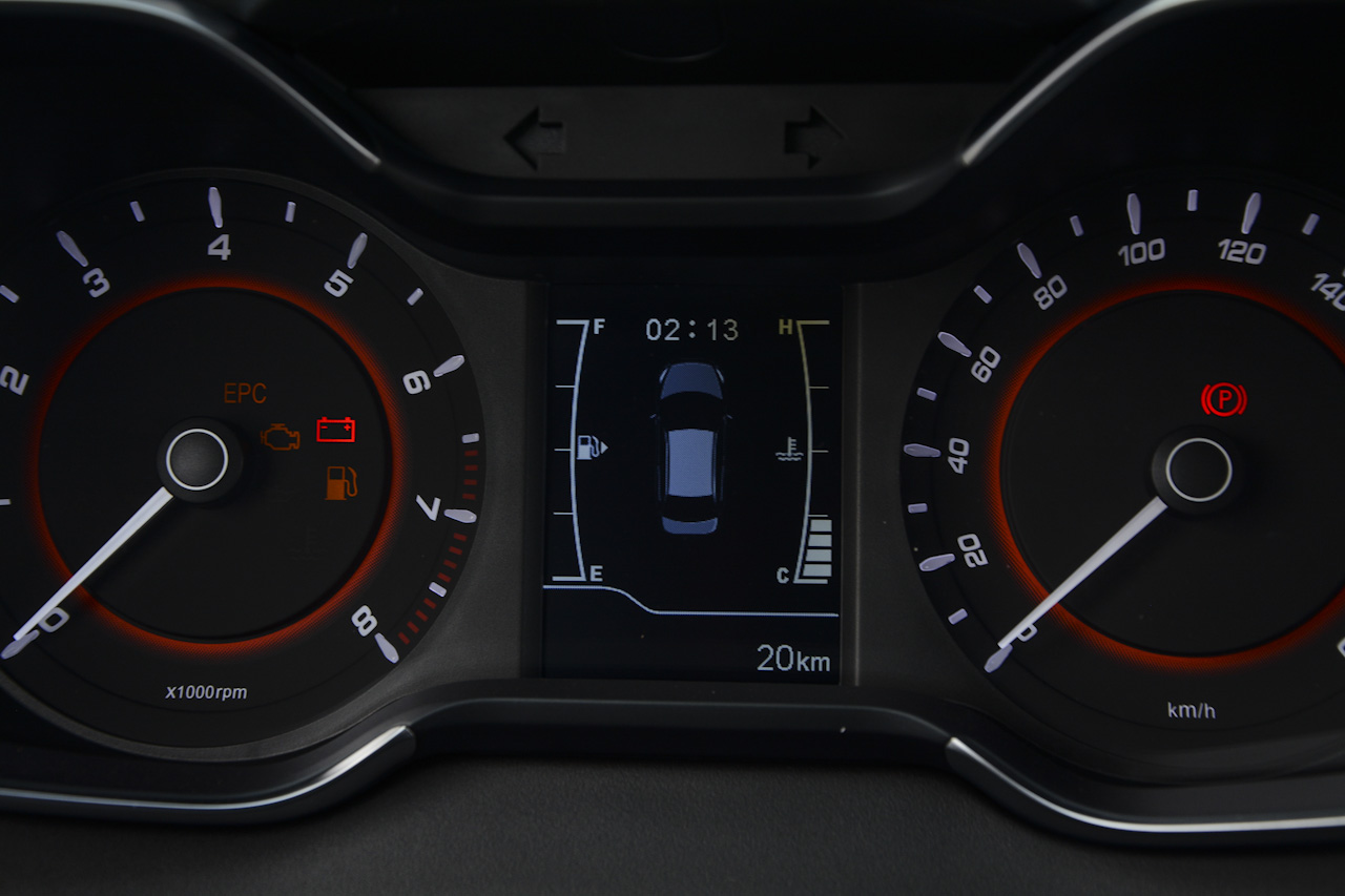 2017款艾瑞泽5 1.5L手动豪华版