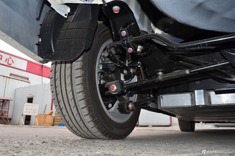 2017款比亚迪e5 300 尊贵型