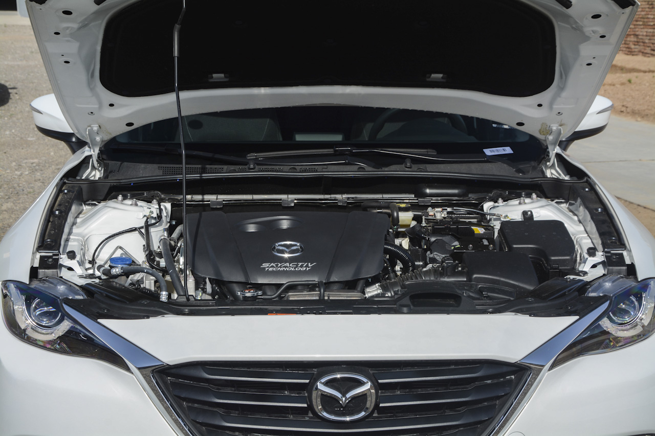 2018款马自达CX-4 2.0L自动两驱蓝天领先版