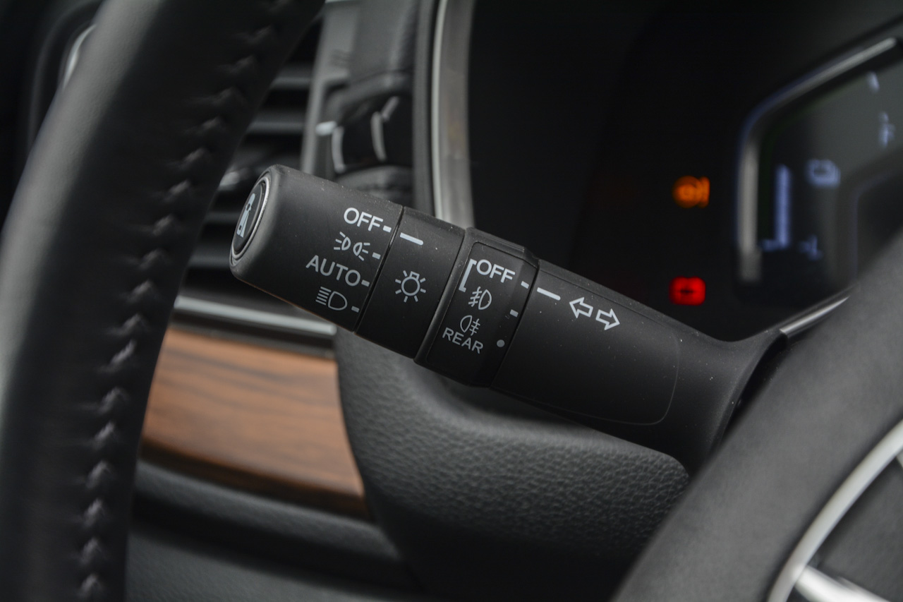 2017款CR-V混动 2.0L自动净致版