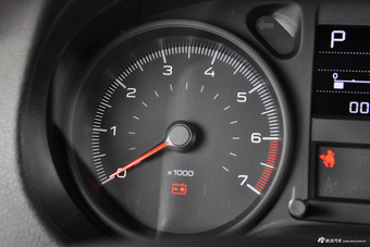 2016款标致301 1.6L自动舒适型