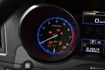 2017款傲虎 2.5L自动豪华导航版 EyeSight