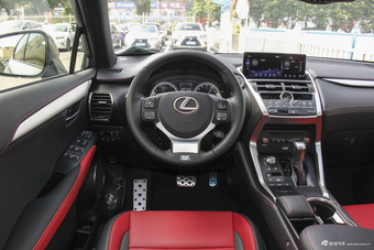 2017款雷克萨斯NX300 2.0T自动全驱 F SPORT