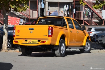 2017款风骏5 2.4L手动欧洲版汽油两驱精英型大双排4G69S4N