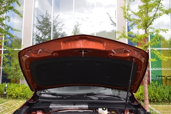 2018款XT4 2.0T四驱铂金运动版28T