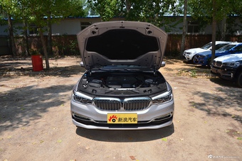 2018款宝马5系2.0T自动530Li尊享型豪华套装