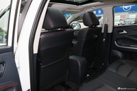 2017款海马福美来1.6L自动豪华型