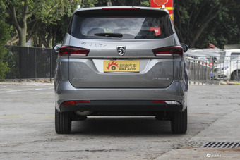  2018款宝骏360 1.5L手动精英型 