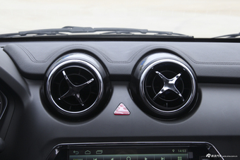 2018款东南DX3 1.5L手动尊贵型