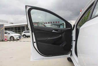 2016款科鲁兹1.5L自动豪华版