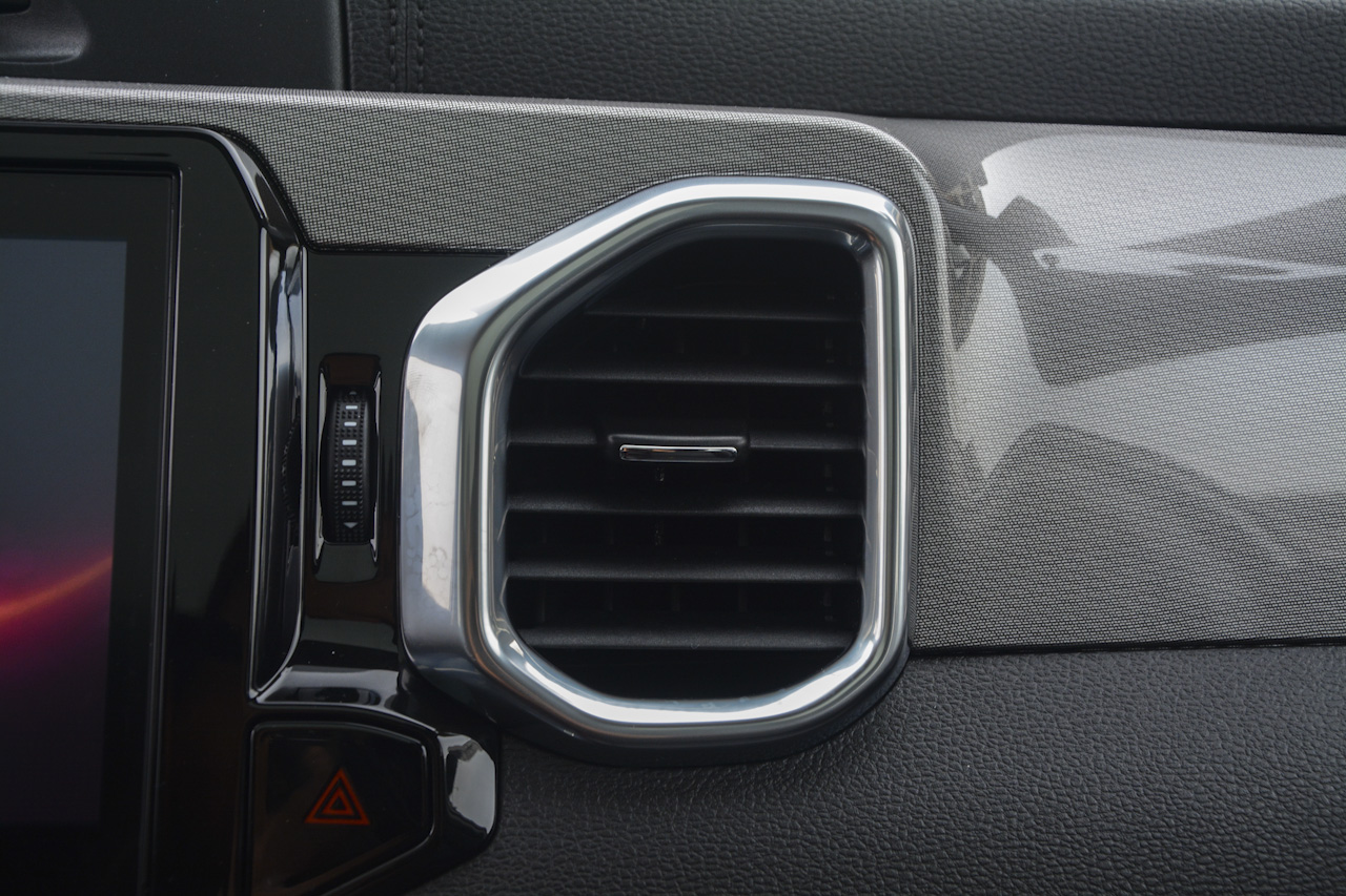 2017款瑞虎5x 1.5T手动精英型