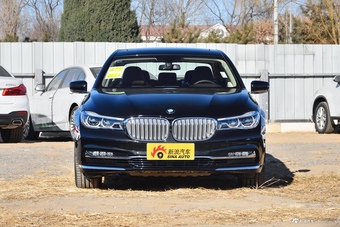2018款宝马7系730Li 2.0T自动尊享型卓越套装