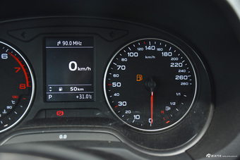 2016款奥迪A3 1.4T自动Limousine 35TFSI风尚型