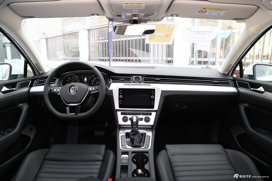 2018款蔚揽2.0T自动两驱舒行版380TSI