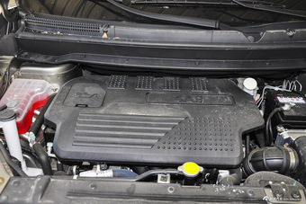 2016款风行S500 1.5L手动舒适型  皓月灰