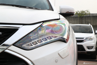 2017款比亚迪唐 全时四驱豪雅型