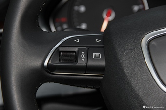 2016款奥迪A8L 3.0T自动45TFSI quattro舒适型