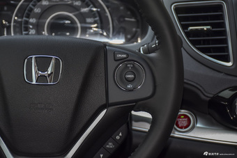 2015款CR-V 2.4L自动两驱豪华版